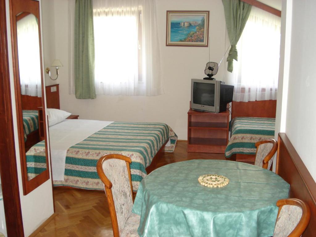 Apartments Mladina Mimice Rom bilde