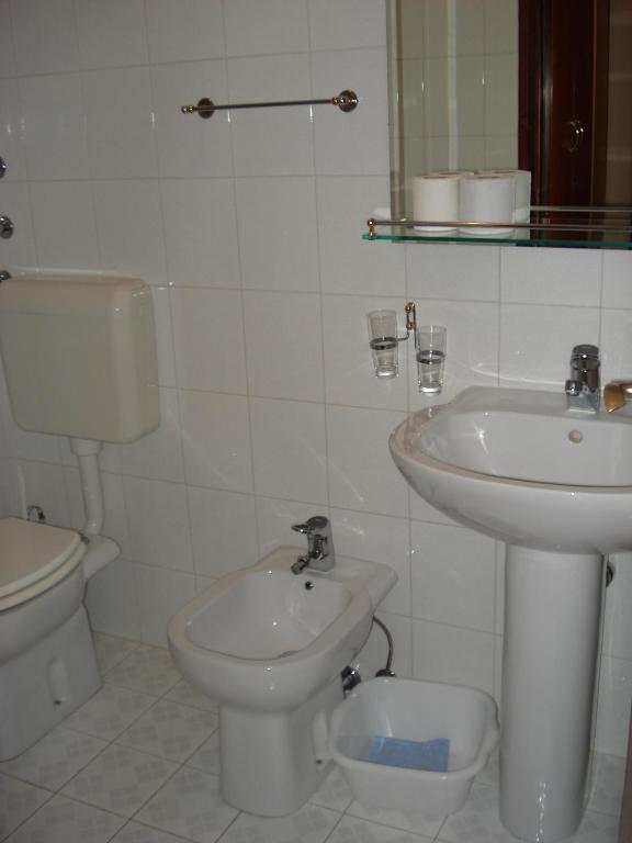 Apartments Mladina Mimice Rom bilde